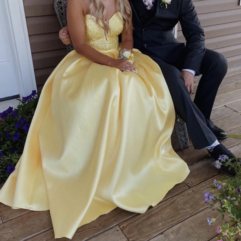 Prom dress